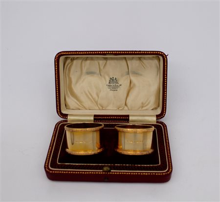 Coppia di porta tovaglioli in oro  9 kt. - A pair of 9 kt. gold napkin rings