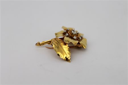 Spilla in oro - A gold brooch