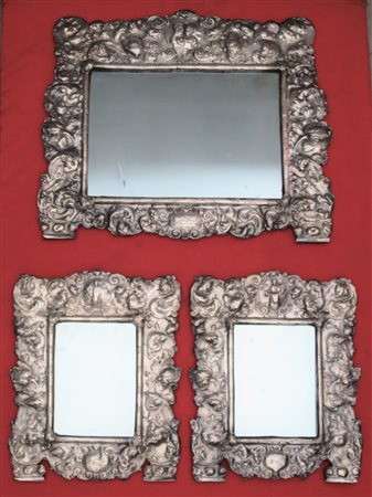 Trittico di cartaglorie in argento - A set of three silver frames