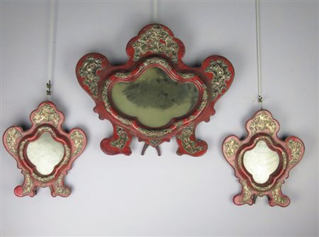 Trittico di antiche cartaglorie - A triptych of cartaglorie