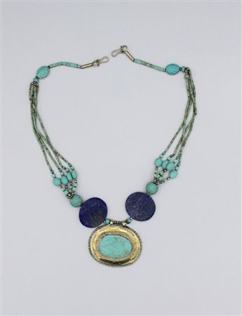 Collana in argento con pendente - A silver necklace with pendant