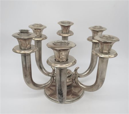Candelabro in argento - A silver candelabra