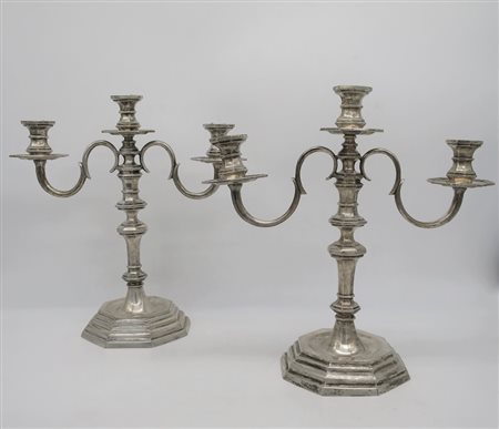 Coppia di candelabri in argento - A pair of silver candlesticks