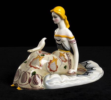NILLO BELTRAMI (1899-1988) - LENCI - LADY WITH DOVE