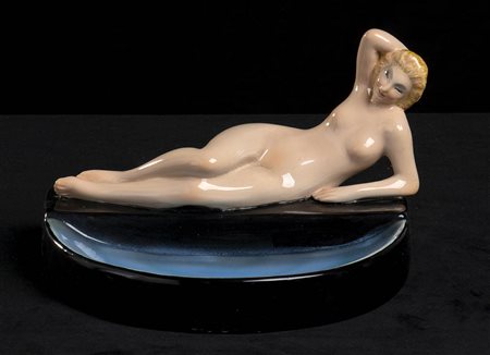 CIA MANNA   - LYING NUDE