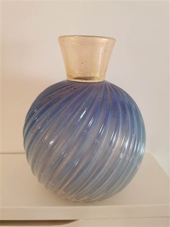 ARCHIMEDE SEGUSO(1909-1999) - OPALINE RIBBED VASE, MURANO 1955 - VETRERIA ARCHIMEDE SEGUSO