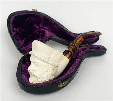 PIPA DI SCHIUMA DI MARE entro custodia in cuoio anni Sessanta del Novecento