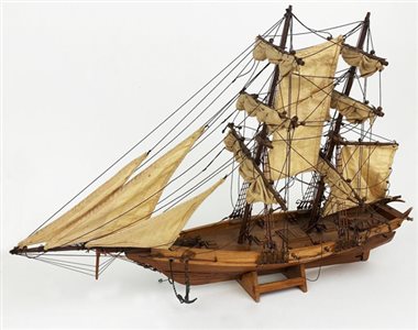 ANTIQUARIATO, LIBRI E OGGETTI DA COLLEZIONE