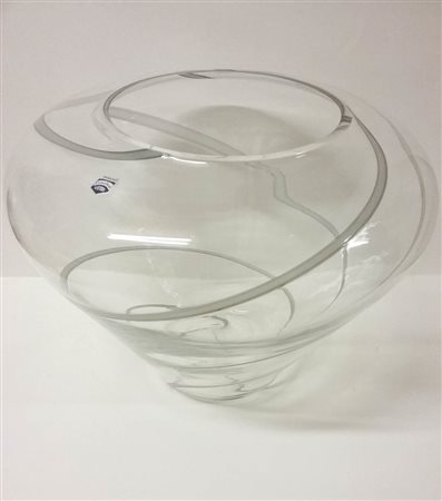 Manifattura Cenedese Murano Monumentale vaso, Anni ‘80;in vetro trasparente e...