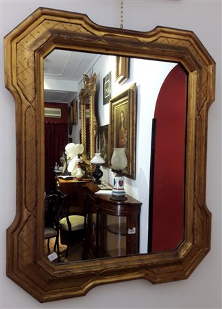 SPECCHIERA A GUANTIERA