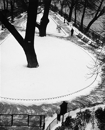 Andrè Kertèsz (1894-1985)  - La vert galant, 1929