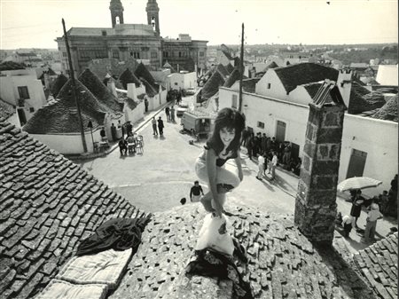 Tazio Secchiaroli (1925-1998)  - Moira Orfei in "Casanova 70", 1965