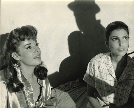 Tazio Secchiaroli (1925-1998)  - Anna Proclemer and Benedetta Barzini, anni 1960