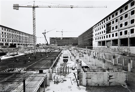 Gabriele Basilico (1944-2013)  - Milano, Cantiere Pirelli-Bicocca, anni 1990