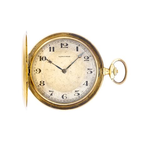 LONGINES
Orologio da tasca in oro 18K,savonnette.
Epoca inizio secolo XX
Quadra