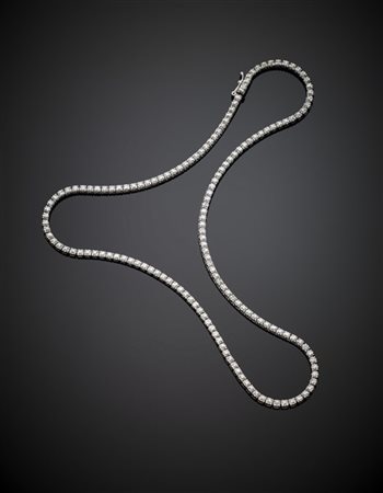 Collier tennis in oro bianco e diamanti rotondi per complessivi ct. 3 circa, g