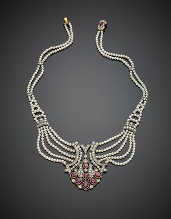 Collier di perle coltivate con centrale, chiusura e distanziatori in oro, argen