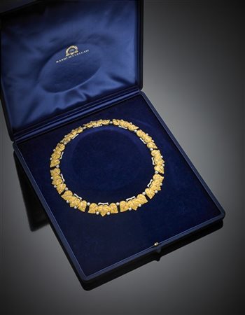 MARIO BUCCELLATI
Collier in oro giallo a guisa di foglie rifinito con dettagli