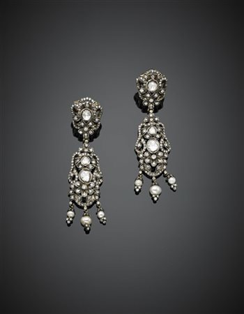 Orecchini pendenti in oro rosso 333/1000 e argento con diamanti irregolari flat