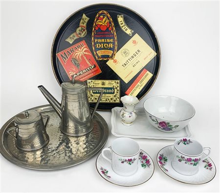 LOTTO COMPOSTO DA VARI OGGETTI vassoio pubblicitario anni '60 diam cm 30, un...