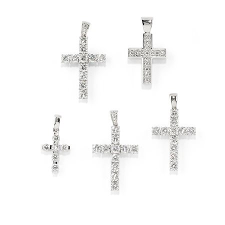 Cinque pendenti in oro bianco 18K e diamanti taglio brillante ct 4,00
