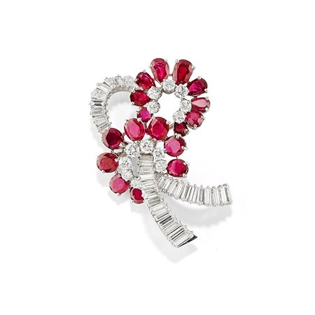 Spilla in oro bianco 18K