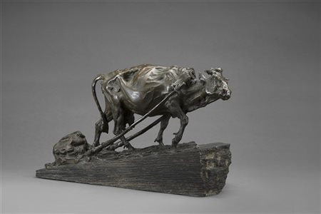 Marcello Enrico Zosi "L'aratura" 
scultura in bronzo poggiante su base in marmo