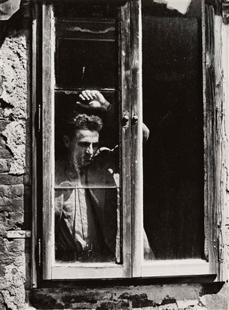 PAOLO MONTI Ragazzo alla finestra 1950 circa stampa alla gelatina sali d...