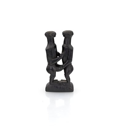 Piccolo gruppo scultoreo in legno di ebano