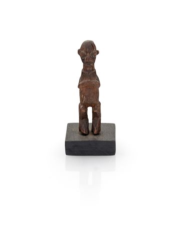 Feticcio (nkisi) Bayaka in legno, repubblica democratica del Congo