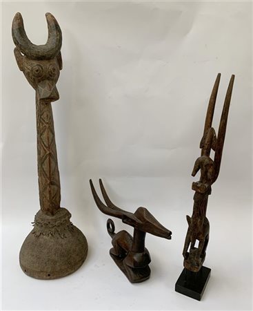Arte africana, lotto di tre animali in legno scolpito di epoche e misure divers