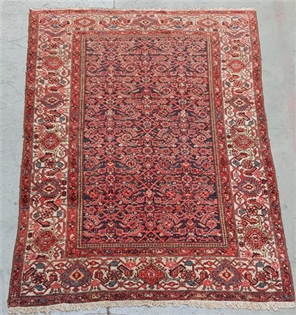 Tappeto Malayer, Persia, prima metà secolo XX.Decoro Herati nei toni del rosso