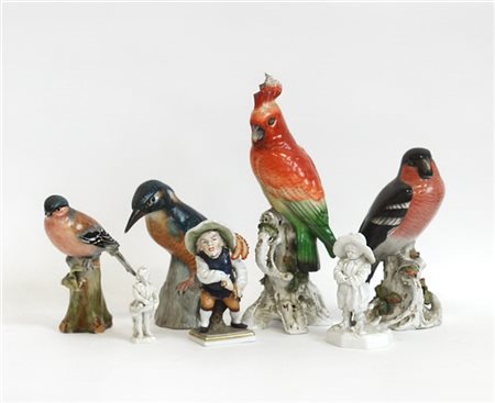 Manifatture diverse, lotto composto da quattro sculturine raffiguranti volatili