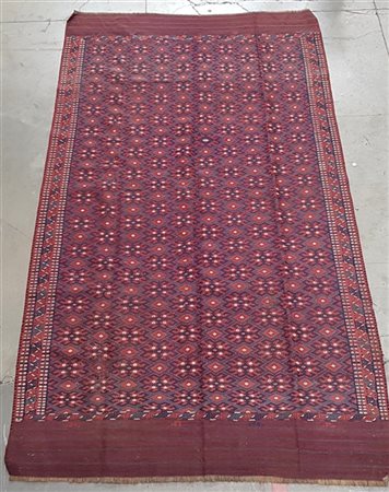 Tappeto Yomut, Djia-Djim, fine secolo XIX.
Lavorazione Kilim con trame aggiunte