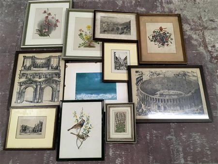 Cartone contenente numerose incisioni di diversa epoca e autore (difetti)