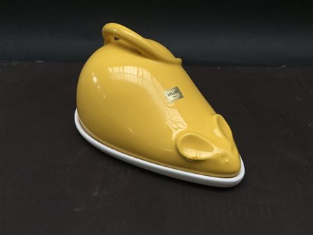 Formaggera a forma di topolino in ceramica smaltata bianca e gialla sotto vetri