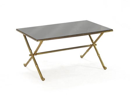 Tavolino da salotto in ottone patinato a finto bamboo, piano in opalina nera. I