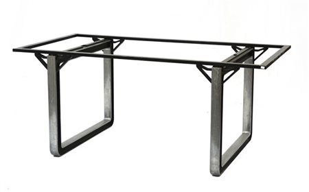 Osvaldo Borsani Tavolo. Produzione Tecno, Italia, anni '70. Struttura in allumin