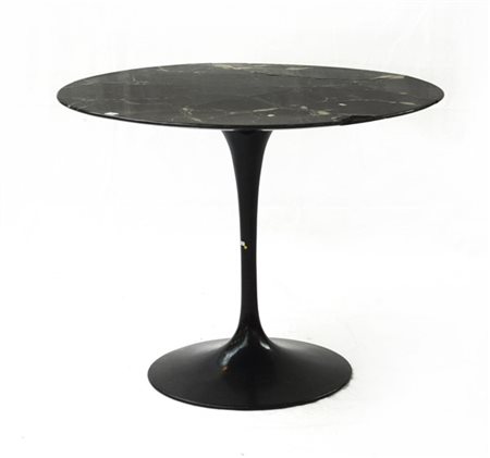 Eero Saarinen (Attribuito)
Tavolo modello "Tulip". Produzione Knoll, USA, anni '