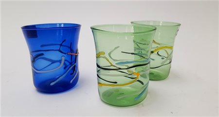 Manifattura di Murano Lotto di tre bicchieri in vetro soffiato trasparente verdi