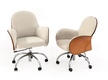 Vico Magistretti
 Due poltrone da ufficio a rotelle modello "Lousiana". Produzi