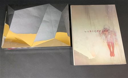 [VISIONAIRE] - Due annate della celebre rivista di moda, arte e cultura contemp