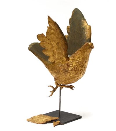 Scultore del secolo XIX volatile in legno intagliato e dorato a tutto tondo (h