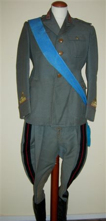 UNIFORME