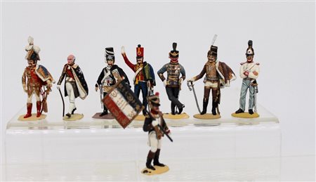 8 soldatini in piombo (lead soldiers)