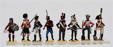 8 soldatini in piombo (lead soldiers)