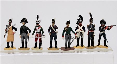 8 soldatini in piombo (lead soldiers)