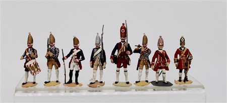 8 soldatini in piombo (lead soldiers)