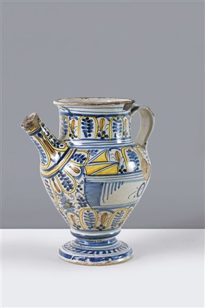 VASO DA FARMACIA - Versatoio in maiolica dipinta in policromia, Savona XVIII...