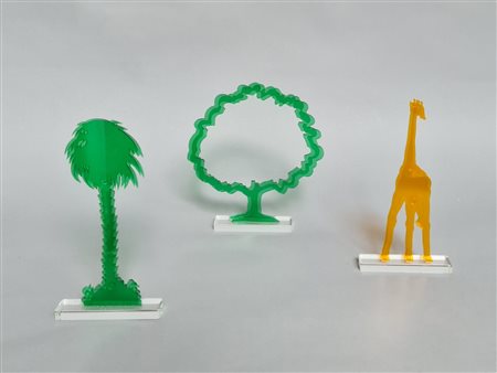 GINO MAROTTA Lotto composto da n.3 sculture. Giraffa, palme e albero.